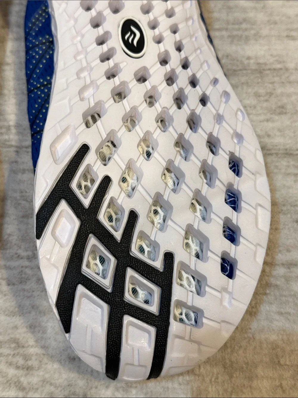 NWOT Youth kids size 3-4 water shoes Slip-On